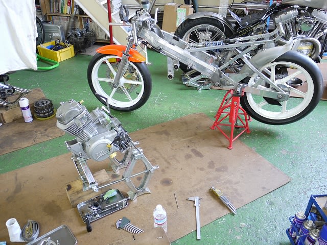 HONDA エイプ ape - バイクの系譜