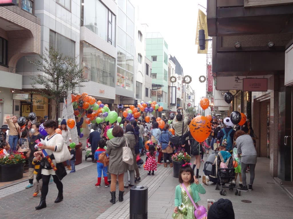 横浜元町ショッピングストリートのハロウィン 中小企業診断士の独り言