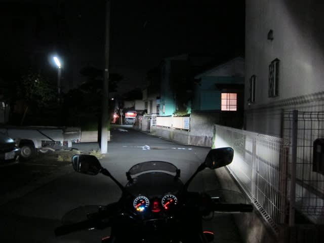 ２０１４年型ｃｂ１３００ｓｂのｌｅｄヘッドライト ｆｊｒ１３００ａｓ ２０１８ とのバイクライフ