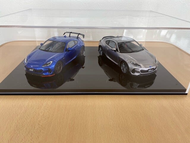 新型ＢＲＺ １／１８ミニカー🚗 - 富士スバル 藤岡店