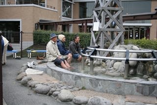 伊豆高原駅の足湯 伊豆写真集