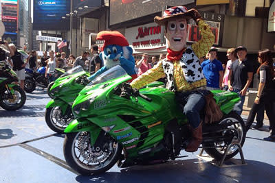 Kawasaki 9.13 TIMES SQUARE TAKEOVER