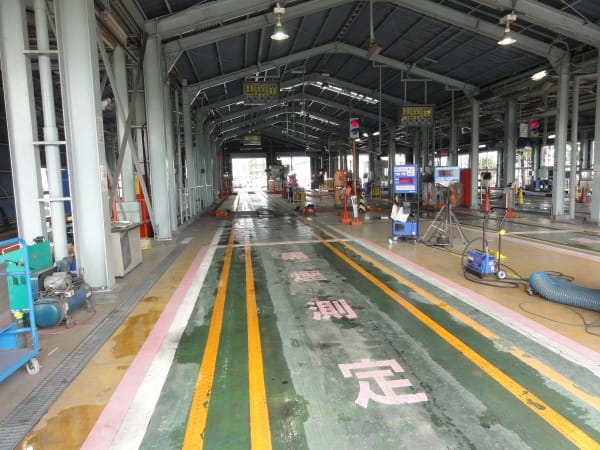 今日はトラックのユーザー車検に行ってきました ウインド バカ j69 今日はトラックのユーザー車検に行ってきました ウインド バカ j69