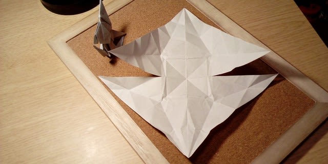 折り紙 ねずみ 今年の干支を折り紙で 難度は ですが折っている風景と展開図も Origami Mouse ペーパークラフト 折り紙技術 アマチュア 人生の素人 折師 の記録