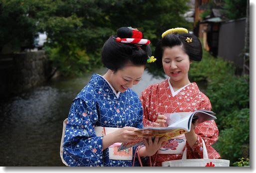 舞妓さんの休日 京都 白川 デジカメ提げてぶらり 舞妓さんの休日 京都 白川 デジカメ提げてぶらり