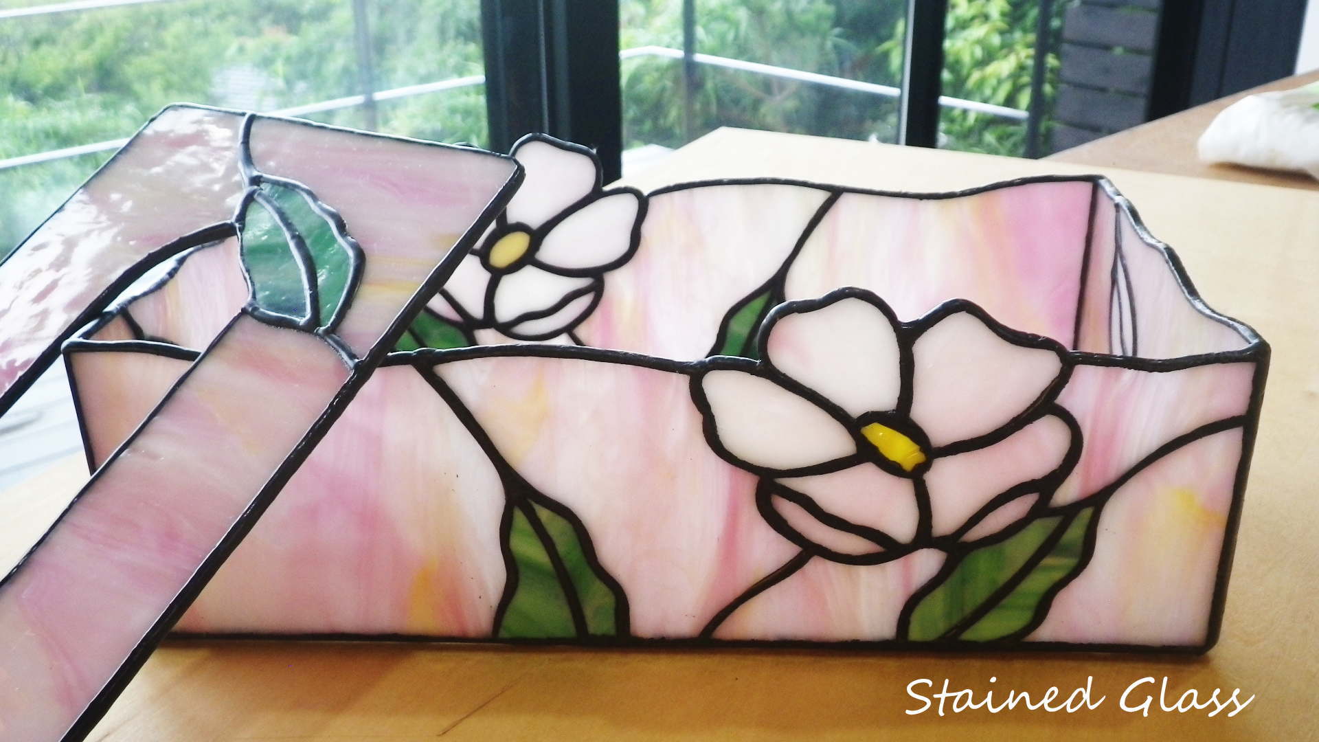 お花のティッシュボックス (07/14) - Stained Glass : Stained Attend