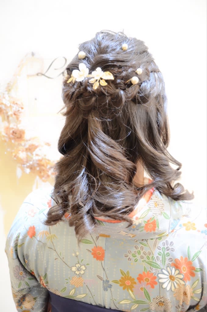 大学卒業式 袴 ヘアセット ハーフアップ Leopard Hair Style Blog 千葉みなとにある女性スタッフのみの美容室レオパードヘア スタイルブログ