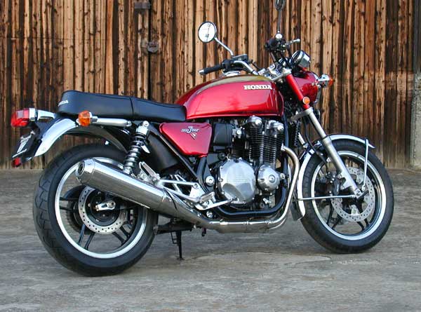 またまたｃｂ１１００のカスタムパーツ登場 ホンダドリーム静岡のブログ