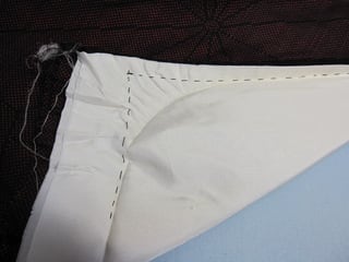 袖下と袖口下の四つ縫い