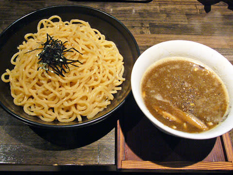 8月14日 土 夜 黒のつけめん 麺者 すぐれ 春日井 ぬめちのラーメン諸々覚え書き 8月14日 土 夜 黒のつけめん 麺者 すぐれ 春日井 ぬめちのラーメン諸々覚え書き
