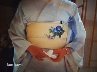 武井咲さんの「黒革の手帖」のきものと秋月洋子さん - ひとり紫苑・プチプラ快適な日々を工夫