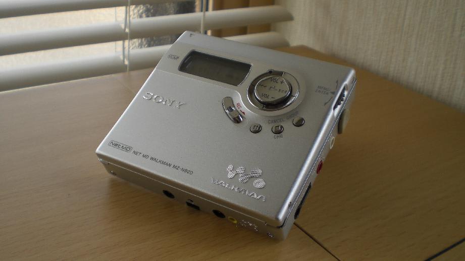SONY POTABLE MINIDISC RECORDER MZ-N920 - 直6BEAT主義MarkⅡ