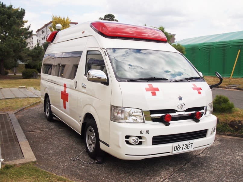 陸上自衛隊駐屯地用 救急車 観光列車から 日々利用の乗り物まで 陸上自衛隊駐屯地用 救急車 観光列車から 日々利用の乗り物まで