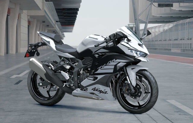 2024/8/11◇早くも!2025「ZX-4R SE」「ZX-4RR KRT」ご成約です 2024/8/11◇早くも!2025「ZX-4R SE」「ZX-4RR KRT」ご成約です