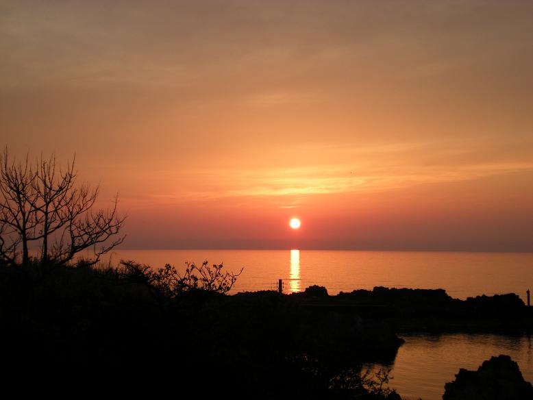 海に沈む夕日 Come Come Fantasy 色鉛筆 水彩イラスト 身近な風景写真