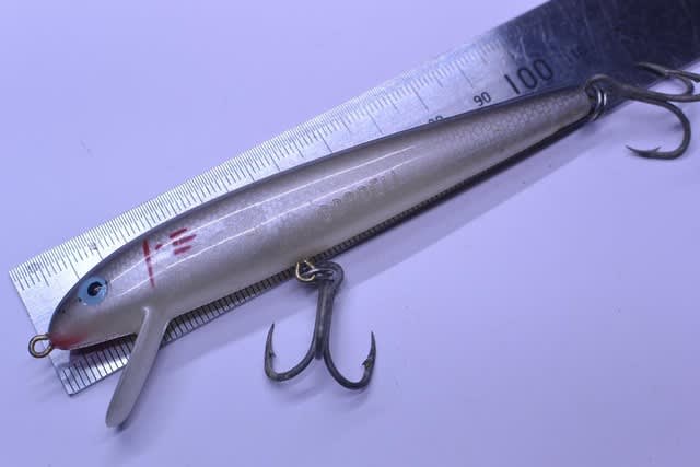 オールドなコットンコーデル レッドフィン10㎝ - フィッシング