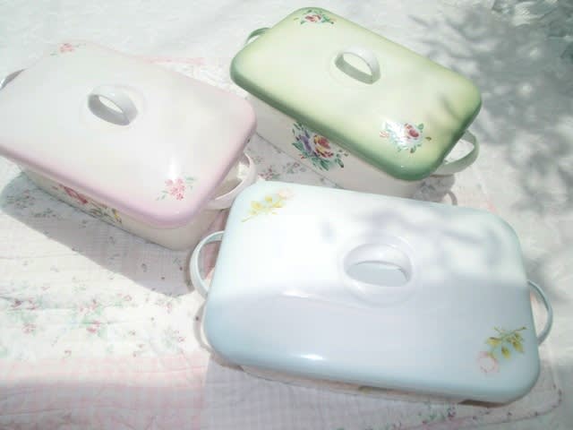 Rose Party B品大セール&A品レア物 イマンスペシャルフェア☆彡 正規品安心保証 女王様のトレー ポワージュライス缶 イマン☆ダイアナローズ 収納/キッチン雑貨