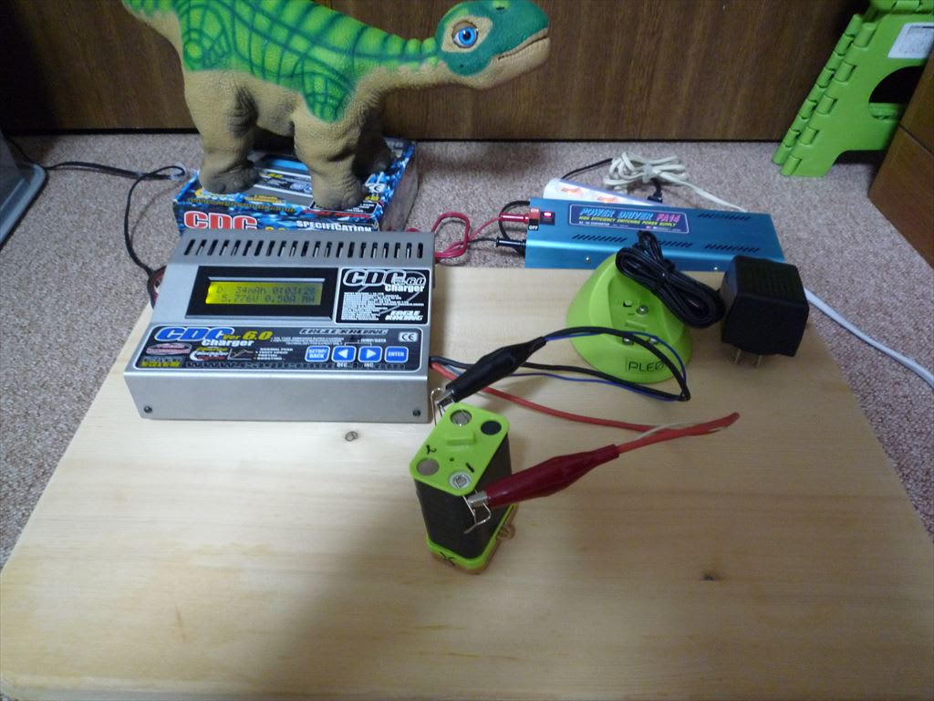恐竜ロボットPLEOで使えるリチウムイオンバッテリー　おまけ付き