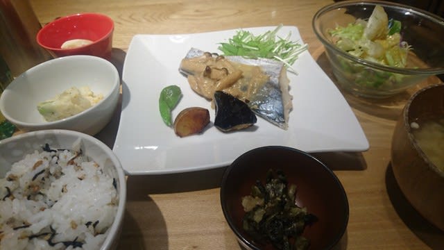 鰆のきのこ味噌あえ おぼんdeごはん 海賊船 観音丸 鰆のきのこ味噌あえ おぼんdeごはん 海賊船 観音丸