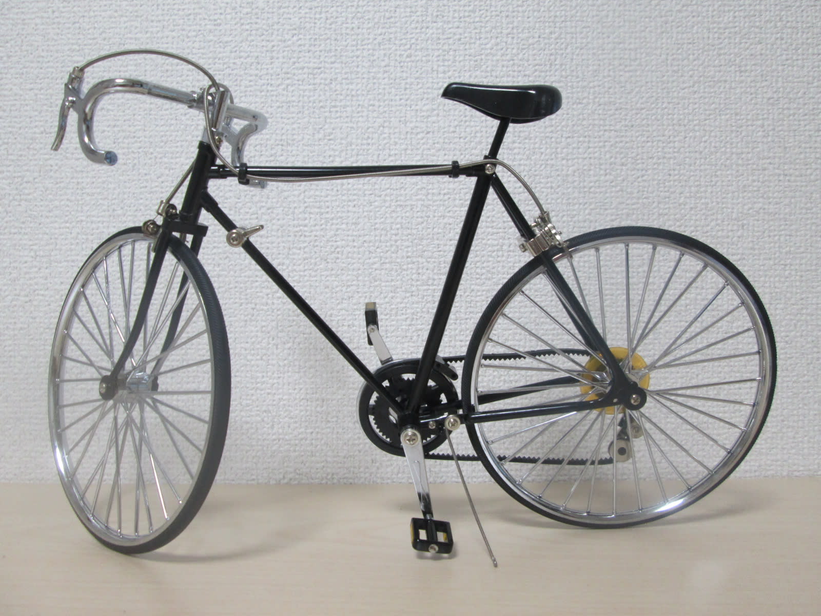 ミニチュア自転車模型・・・１／６ロードバイク！ - ブロ・グー