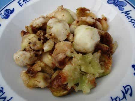 教祖の脇息石と腐る桃のあいだで 天地わたるブログ 教祖の脇息石と腐る桃のあいだで 天地わたるブログ