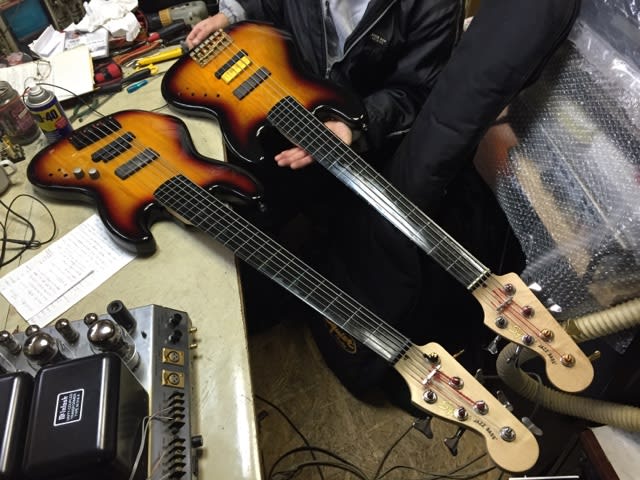 Squier by FENDER / Deluxe Jazz Bass® Active V 大改造6弦フレットレス - on Bass+