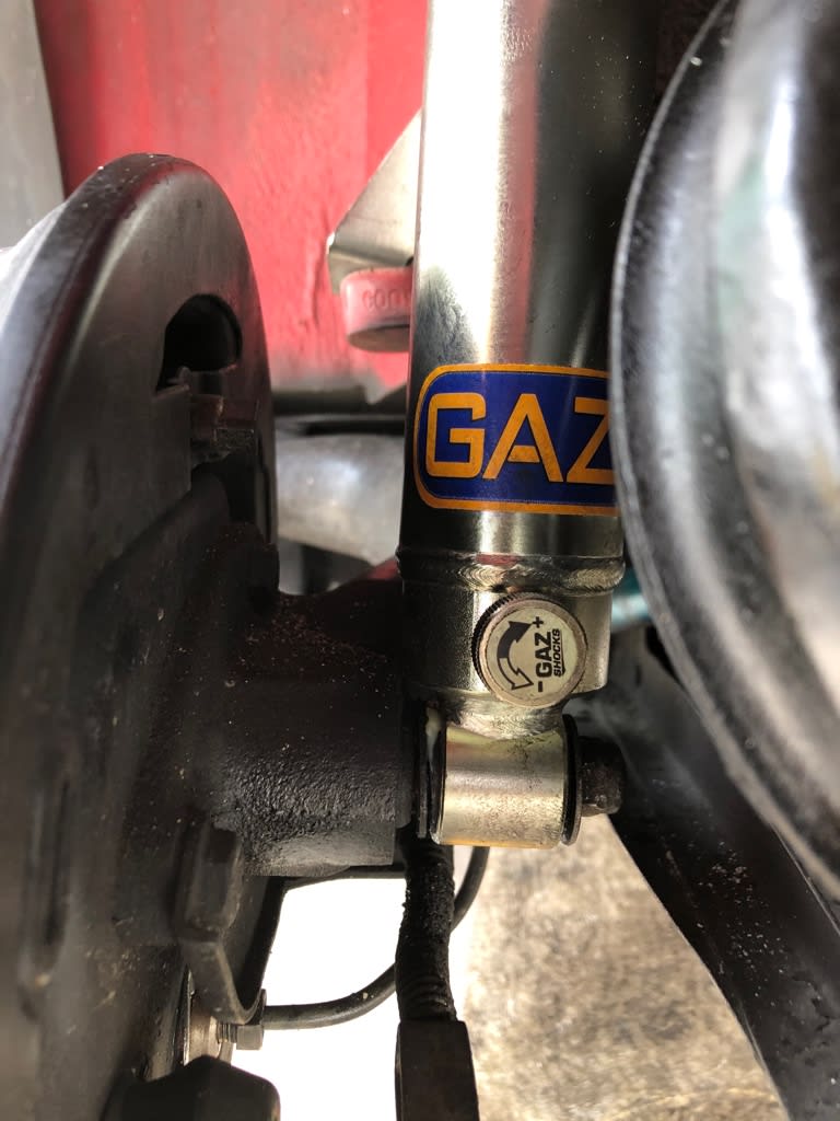 GAZ ショートタイプ　ショックアブソーバー