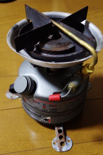 コールマン フェザーストーブ PEAK1 アンレデッド 442-700Jの コールマン フェザーストーブ PEAK1 アンレデッド 442-700Jの
