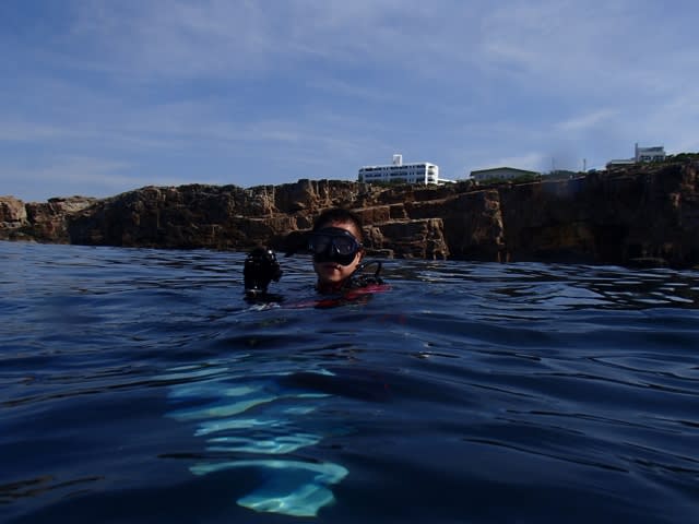 和歌山 海底の奈落 三段壁 前編 狂気の崖は海の底まで続いていた ギニー探検シリーズ 刮目せよ