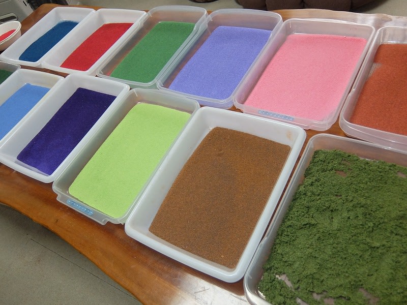 砂絵用の色砂作り ブンままのひとりごと