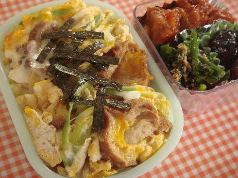 娘のお弁当 油麩丼 2010 5 17 みい母さんのおうち Baan Mae Mii 娘のお弁当 油麩丼 2010 5 17 みい母さんのおうち Baan Mae Mii