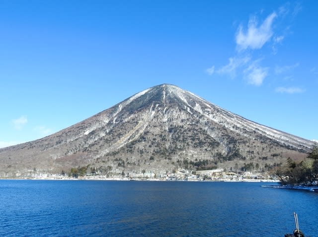 50号「中禅寺湖」大きくて色鮮やかな風景画 | www.victoriartilloedm.com