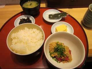 上野ワンコイン朝食 まぐろ一代 東京都台東区上野駅 讃岐うどんやラーメン食べ歩きと 旅のブログ 上野ワンコイン朝食 まぐろ一代 東京都台東区上野駅 讃岐うどんやラーメン食べ歩きと 旅のブログ