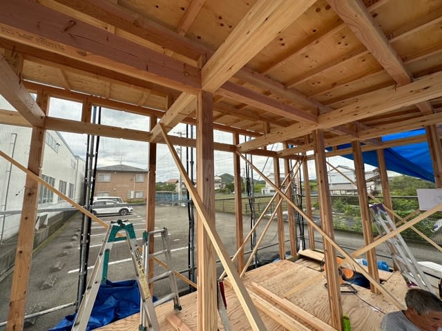 土佐市高岡の平屋の上棟の写真です。 | 土佐市で新築を建てるならサンブランドハウス