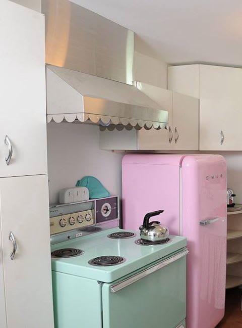 女性ならピンクの冷蔵庫が欲しい カラー冷蔵庫で毎日おしゃれに