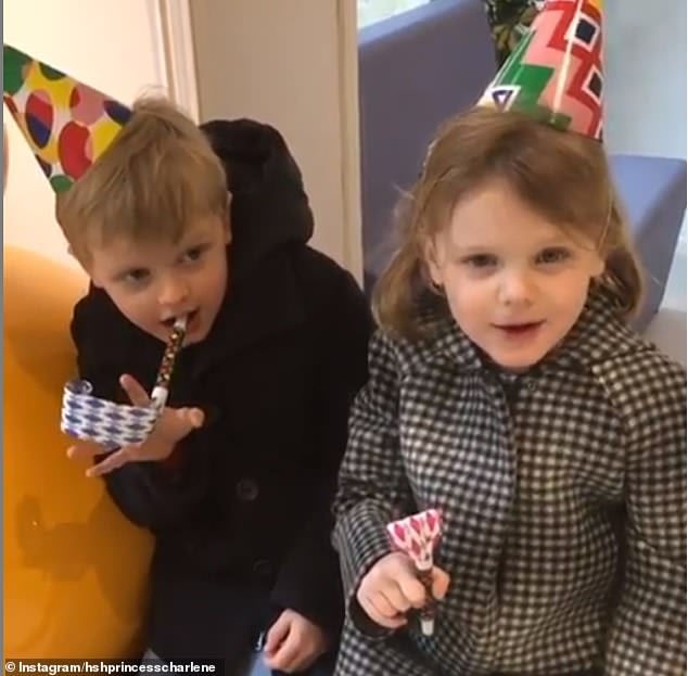モナコの双子ちゃん ５歳の誕生日におばあちゃまへのメッセージ 世界の王室