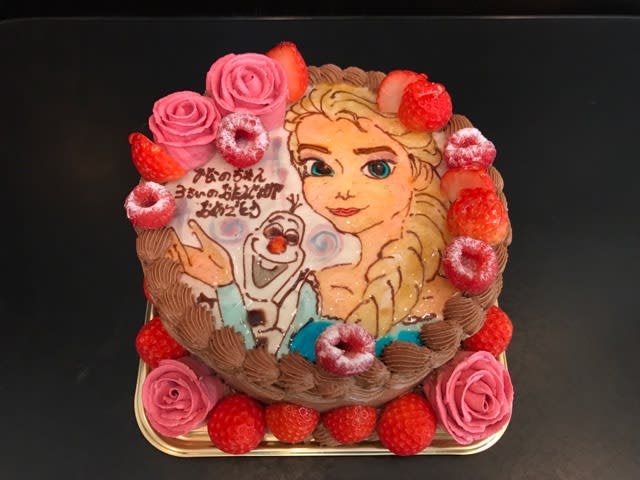 チョコレートクリーム仕上げの世界にひとつだけのキャラクターケーキ ロレーヌ洋菓子店 Blog
