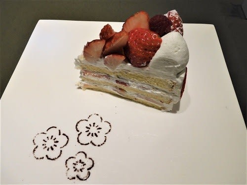 カフェコムサ 銀座店 いちごのショートケーキ