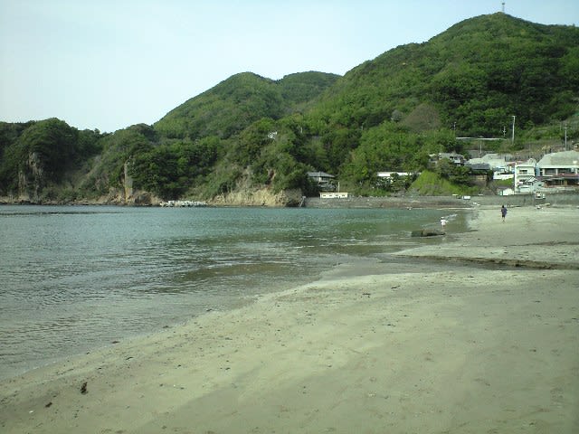 ここもいい場所。かけ流しの温泉が砂花入り口にあります。