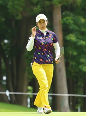 気づけば1打差 笠りつ子「プロとして負けられない」・・・本当 ...