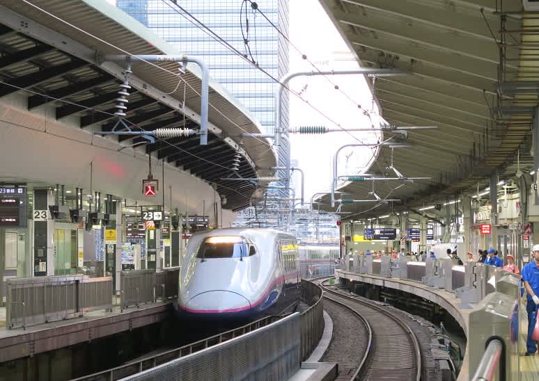 東京駅新幹線ホーム 「やまびこ216号」到着 （2019年6月 東京旅） ポニーさんの街ぶらと撮り鉄 「ポニ夢中」 （ぬる鉄紀行）