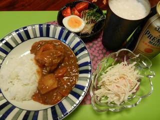 無水 カレー ストウブ 玉ねぎの甘味たっぷり無水カレー／やる気★★★