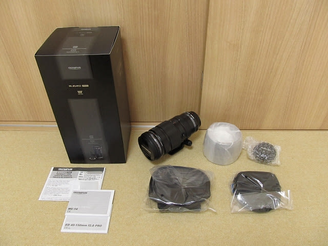 交換レンズ（M.ZUIKO DIGITAL ED 40-150mm F2.8 PRO テレコンバーター 