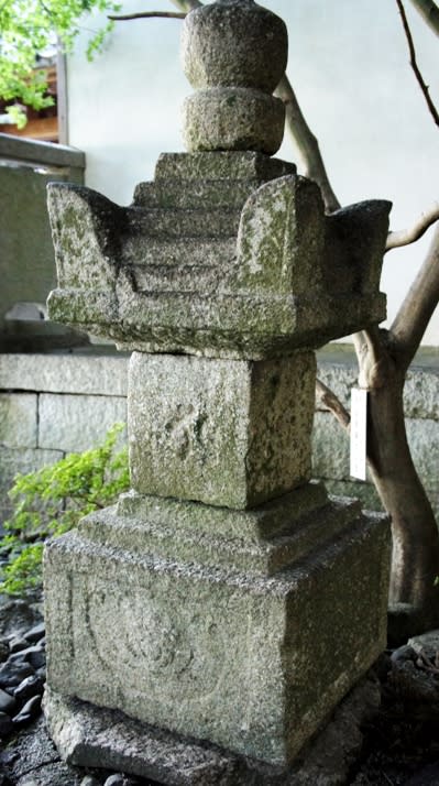 石塔　相輪　空風輪　石造物 石塔 相輪 空風輪 石造物