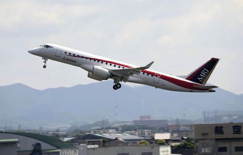 国産ジェット旅客機、MRJ2号機が初飛行 - 大日本赤誠会愛知県本部ブログ版”一撃必中”
