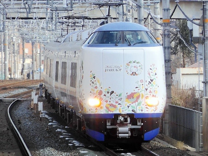 271系+281系