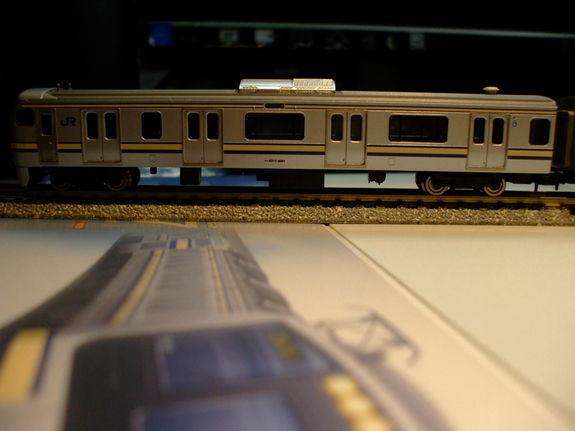 Jr初の近郊型4つドア この電車は片側4つドアです 3 9系を愛する人のブログ