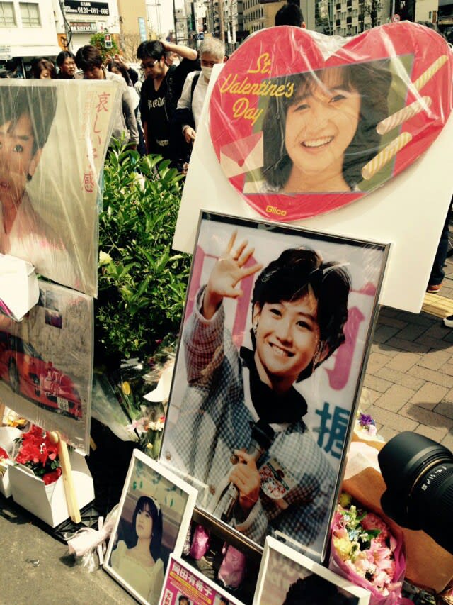 岡田有希子さん サンタクロースがやってくる
