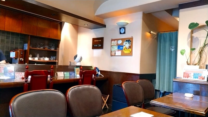 ぽえむ伊勢佐木町店:店内