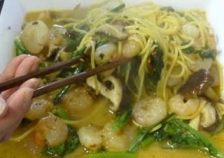 豚しゃぶサラダ、根菜の素揚げ、エビのパスタ